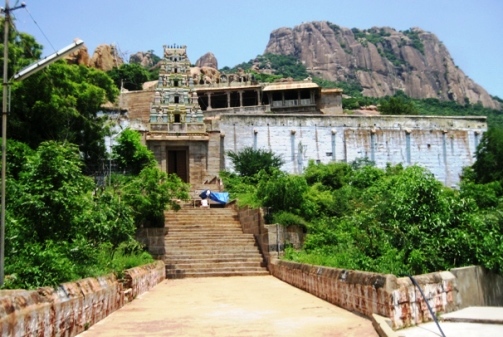 Piranmalai Gopuram